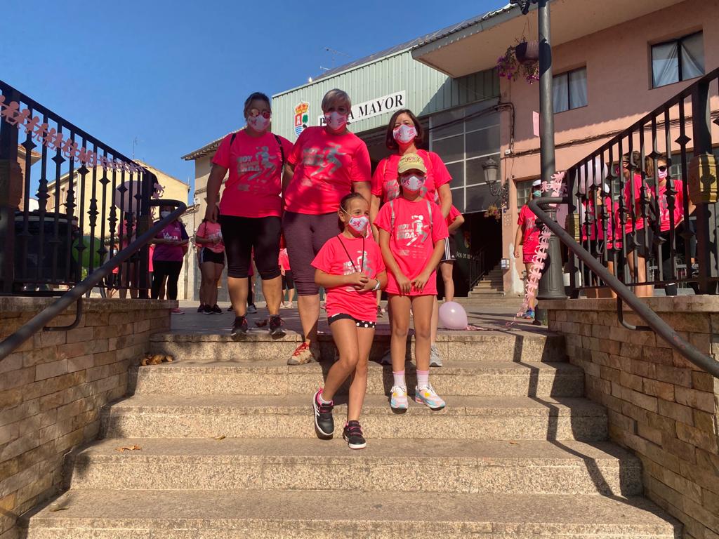 La cita ha estado organizada por el Ayuntamiento en colaboración con la AECC y la Ampa del colegio de la localidad