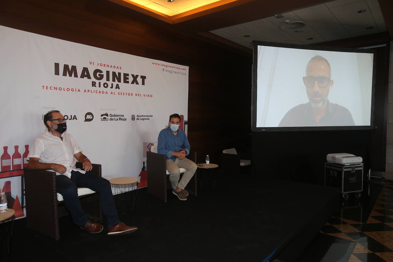 La jornada se ha centrado en las oportunidades ante las que se encuentra el sector del vino, con nuevos canales de comunicación con el cliente