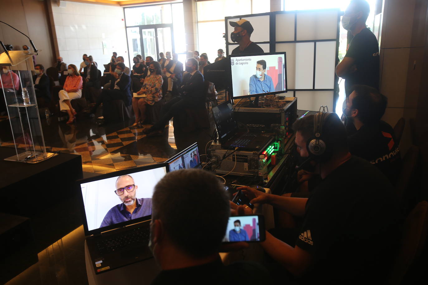 La jornada se ha centrado en las oportunidades ante las que se encuentra el sector del vino, con nuevos canales de comunicación con el cliente