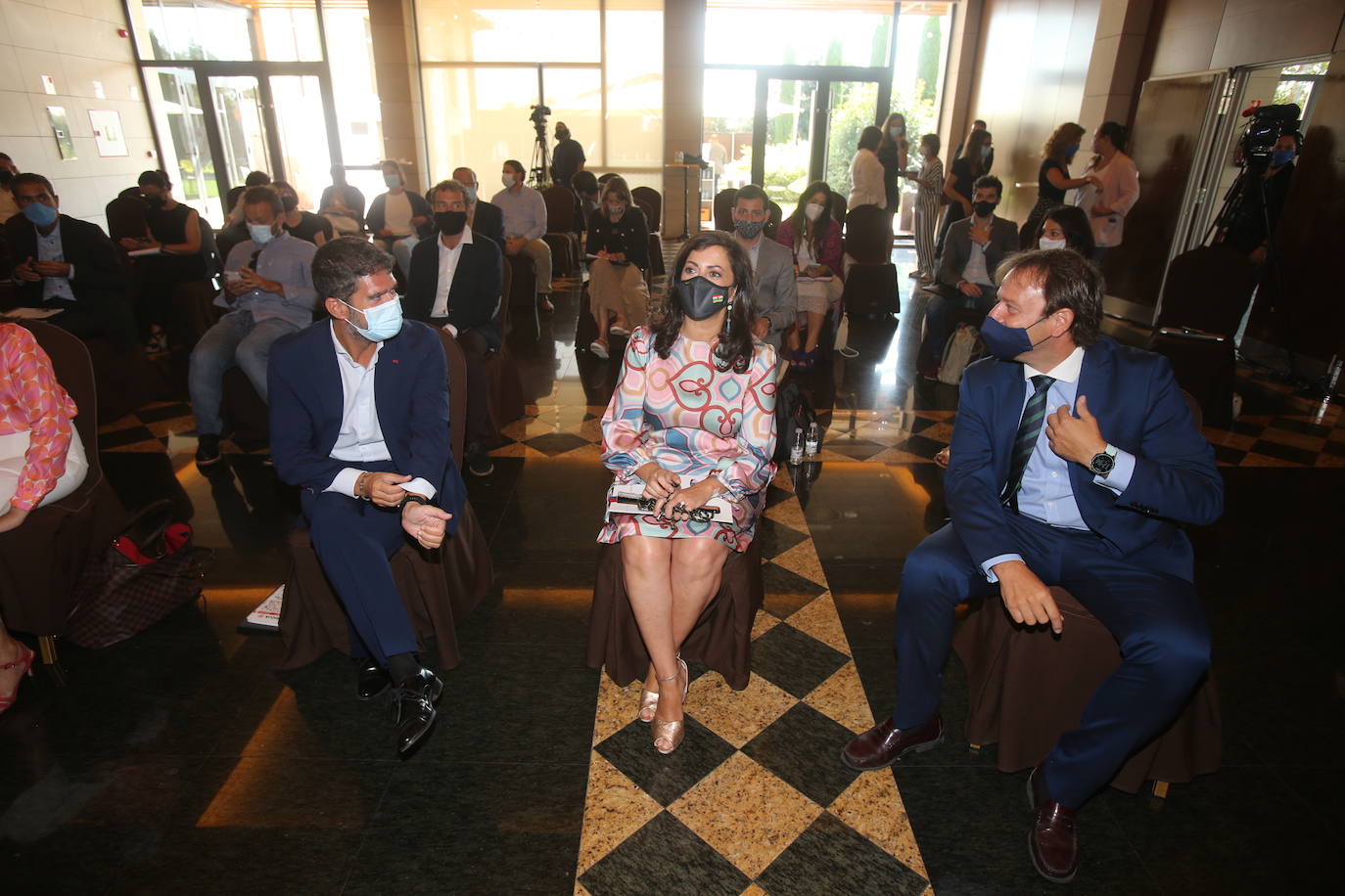 La jornada se ha centrado en las oportunidades ante las que se encuentra el sector del vino, con nuevos canales de comunicación con el cliente