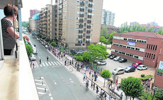 Los colegios de Logroño avanzan en la adaptación de sus accesos
