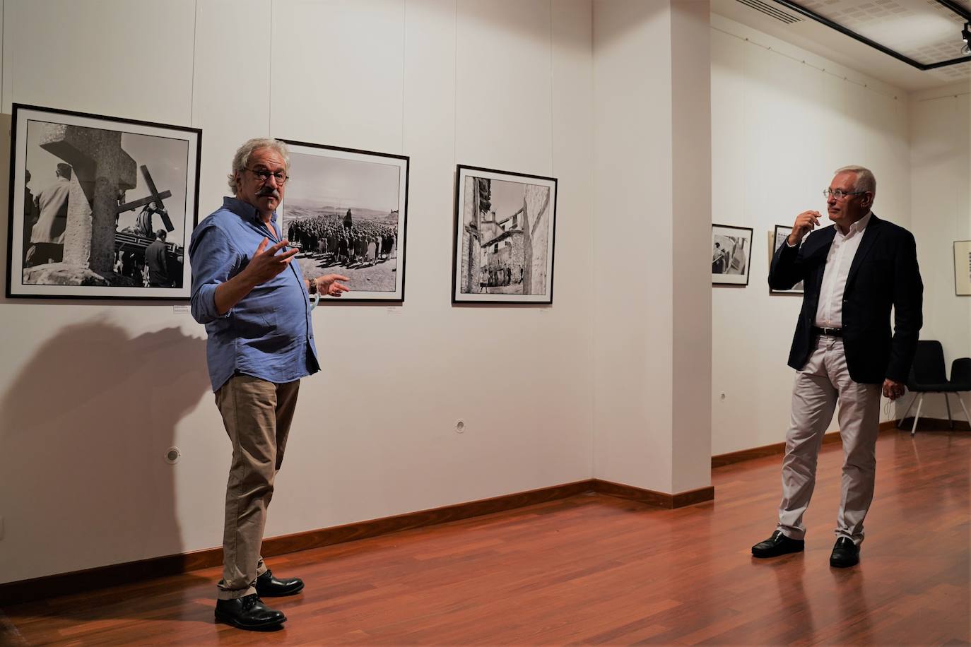 Fotos: Teo expone sus fotografías en Toulouse