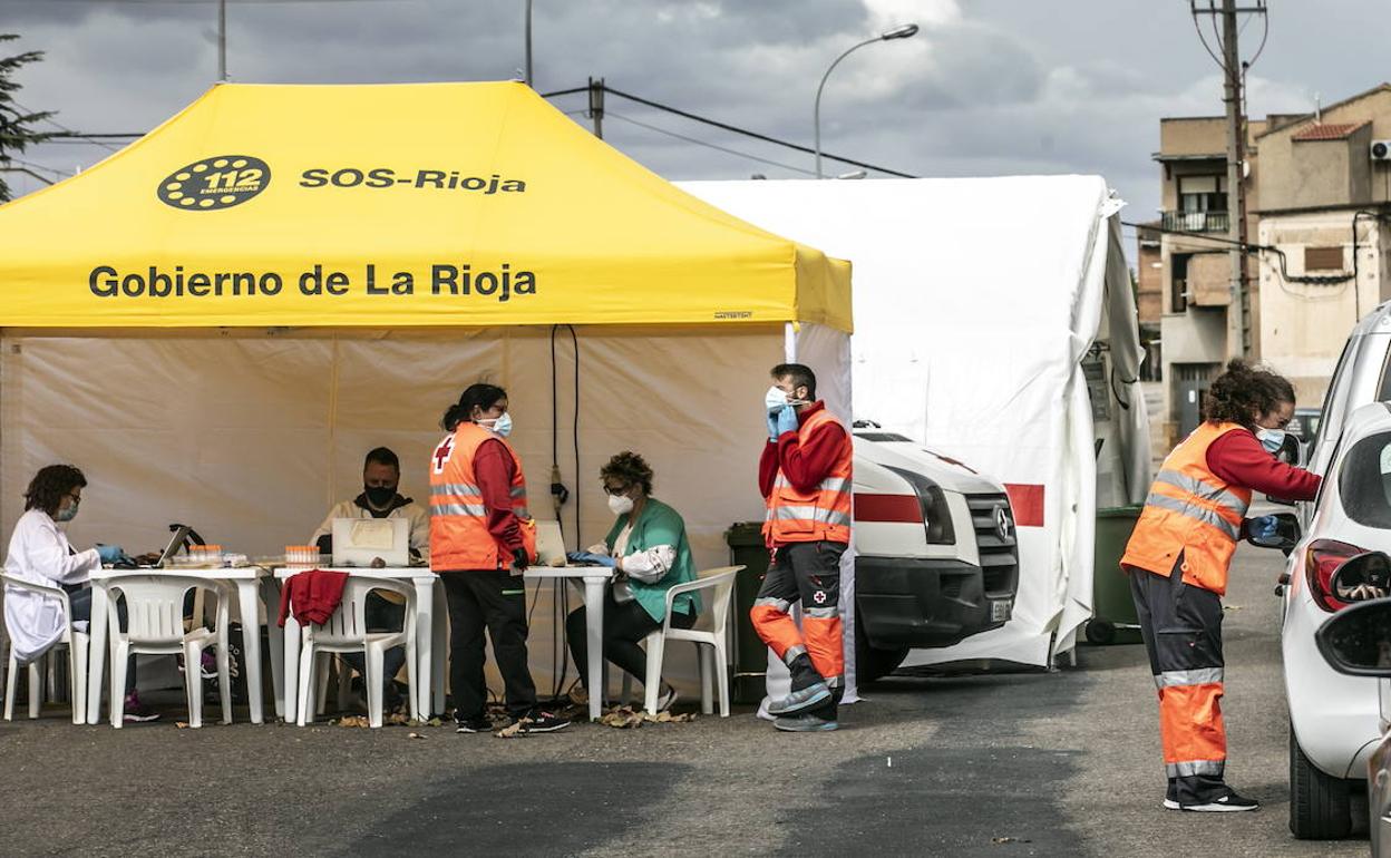 La primera jornada de cribado en La Rioja Baja se salda con más de 1.000 pruebas PCR realizadas