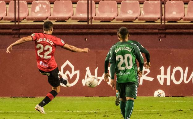 VÍDEO | El primer gol de la historia de la UD Logroñés en Segunda División