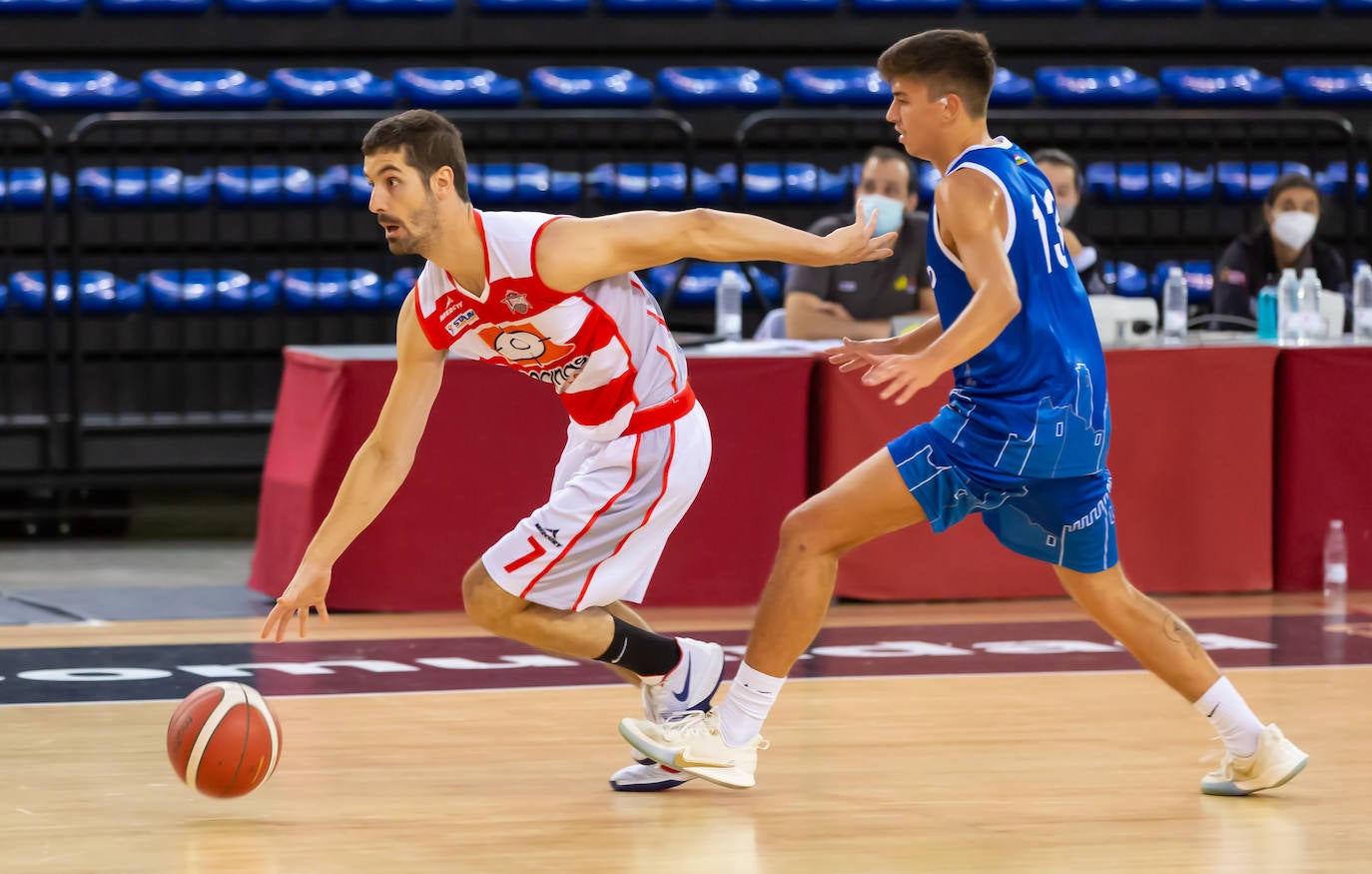 El Clavijo se ha impuesto este domingo en el duelo ante el LBC Cocinas.com