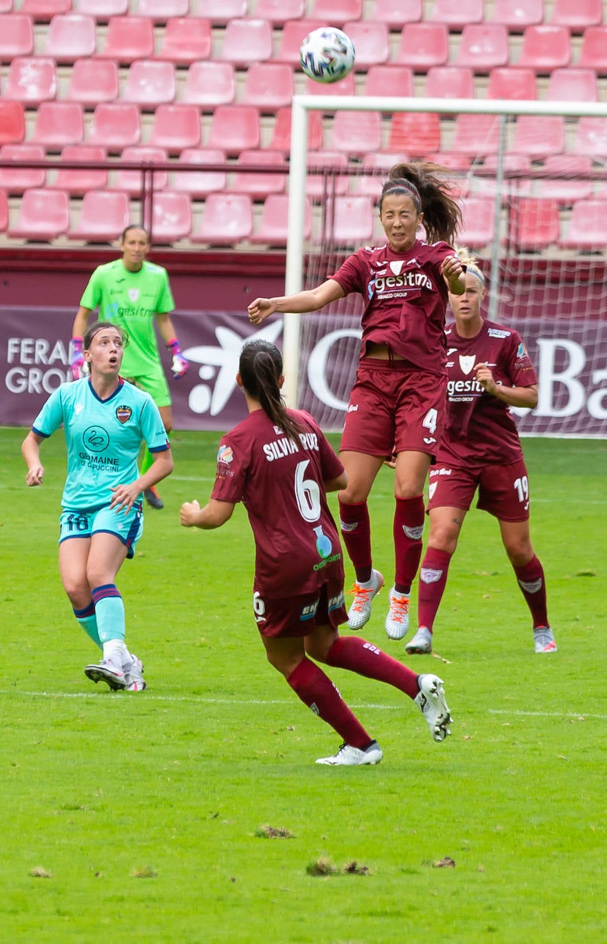 Las riojanas abrieron la Primera Iberdrola en Las Gaunas perdiendo ante el Levante
