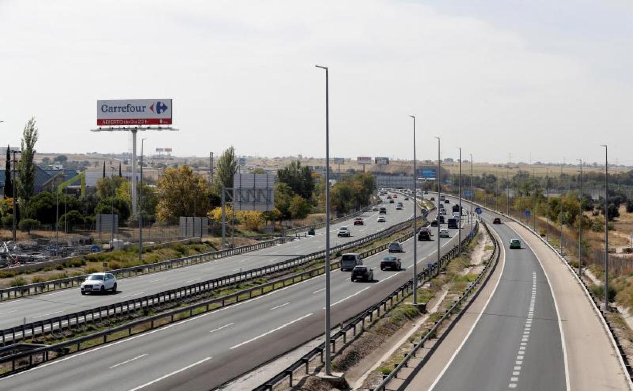 Salida y entrada de Madrid este domingo por la A-5. 