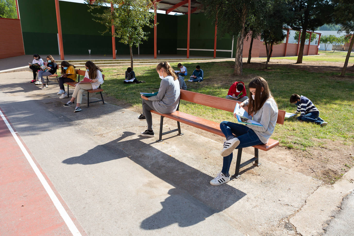 Crece la preocupación por la ventilación en los colegios riojanos por la amenaza de las diminutas gotitas de coronavirus en forma de aerosol