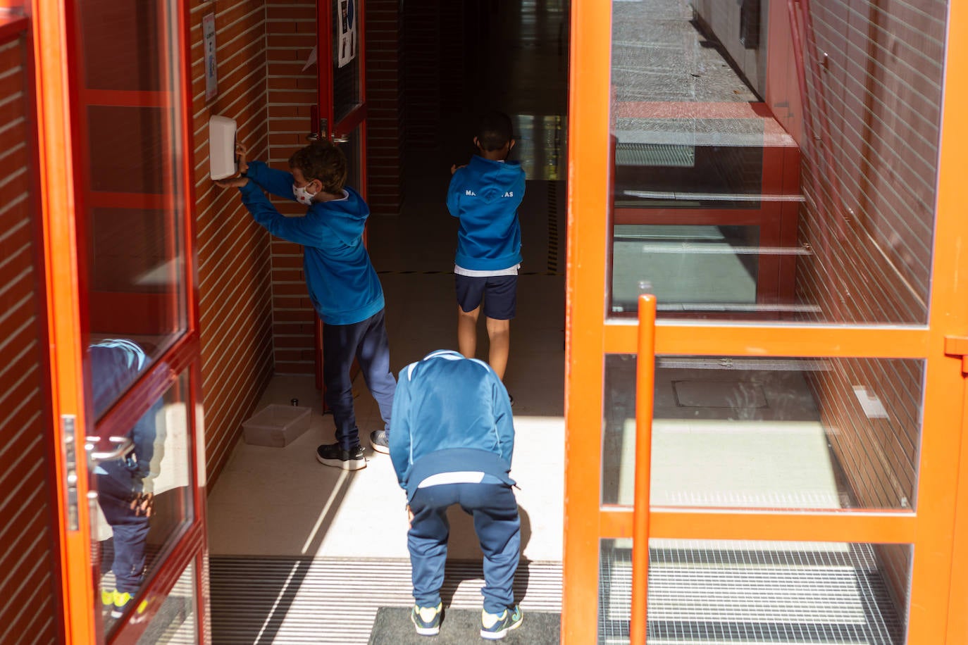 Crece la preocupación por la ventilación en los colegios riojanos por la amenaza de las diminutas gotitas de coronavirus en forma de aerosol