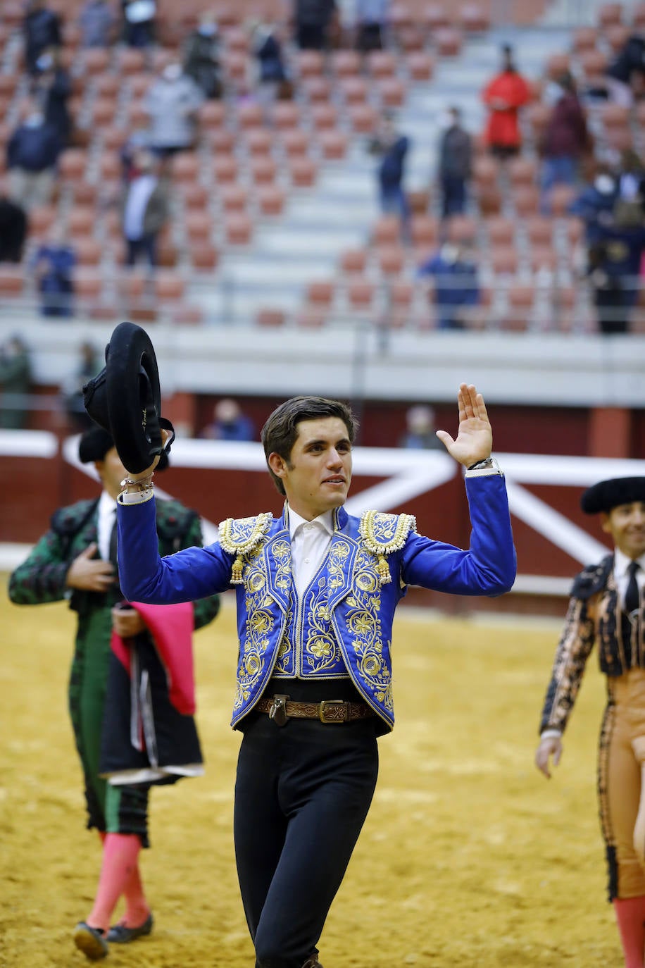 La plaza de toros de Logroño ha acogido la primera corrida de la Gira de la Reconstrucción en la capital riojana