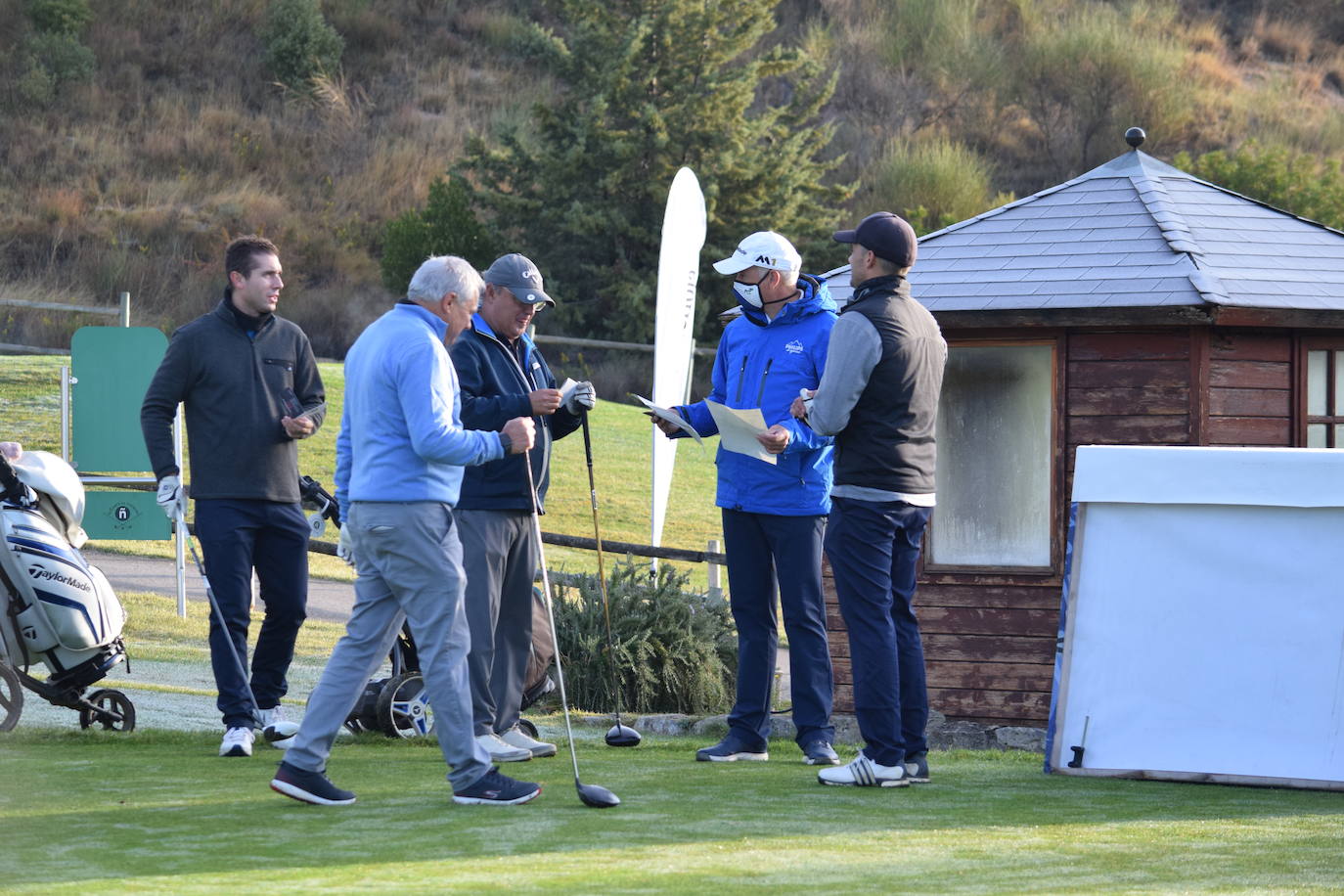 Los participantes en el Torneo de Golf Carlos Moro disfrutaron de un gran día de juego El Campo de Logroño.