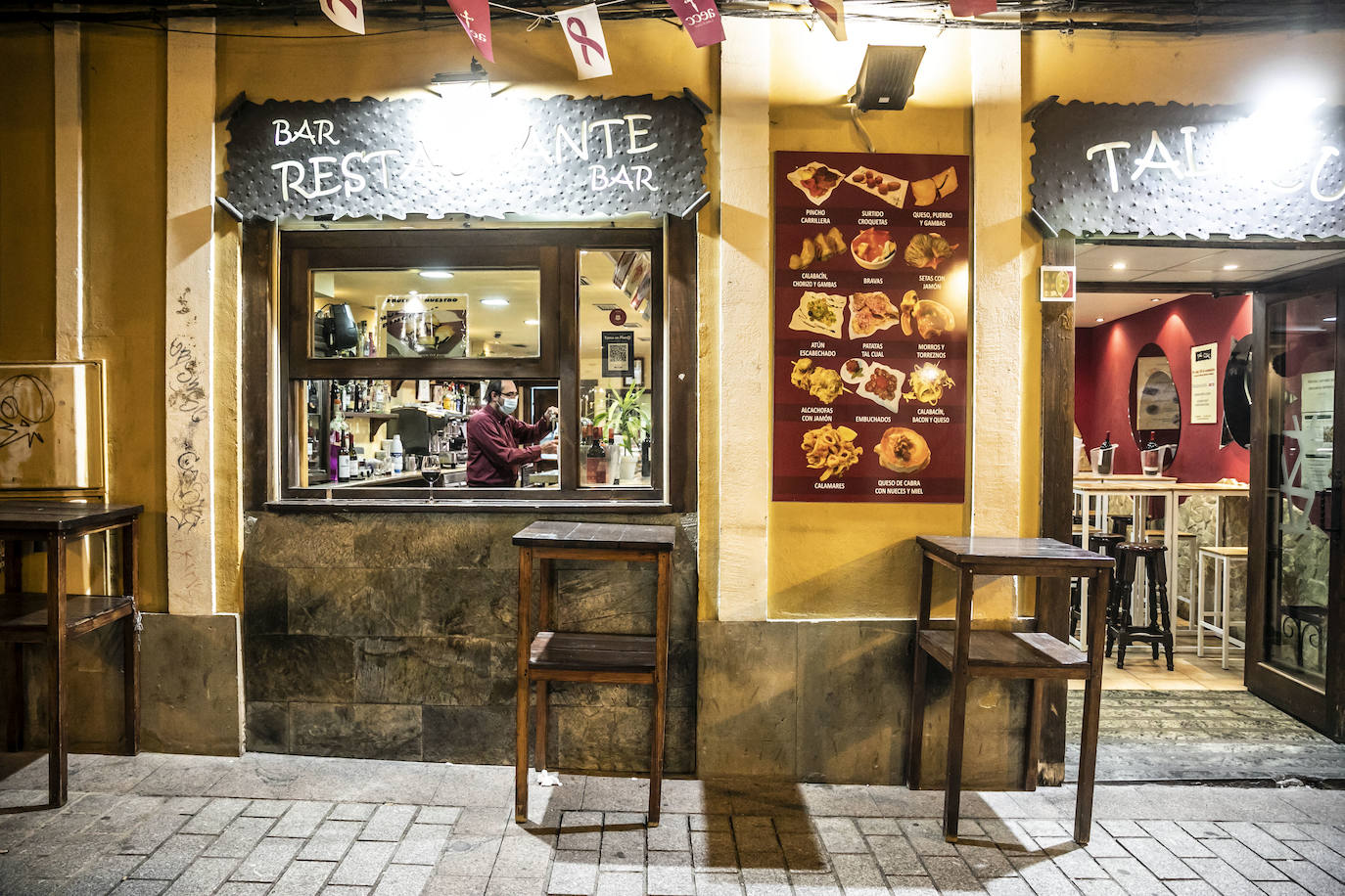 Fotos: La hostelería de Logroño baja la persiana a la hora marcada por el confinamiento