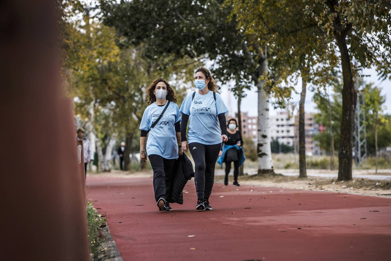 La cita contó con más de 2.000 participantes y se mantuvo una salida simbólica en Las Gaunas