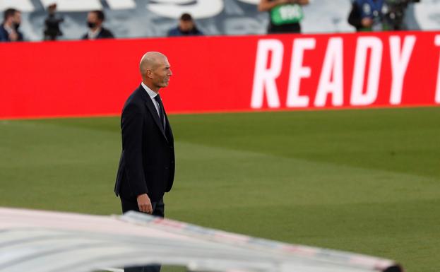 Zidane, sobre Benzema y Vinicius: «Está aclarado; hablaron y es perfecto»