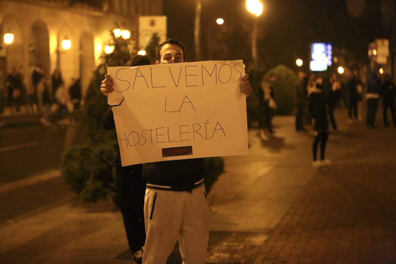 La capital riojana ha vivido este sábado una tensa jornada