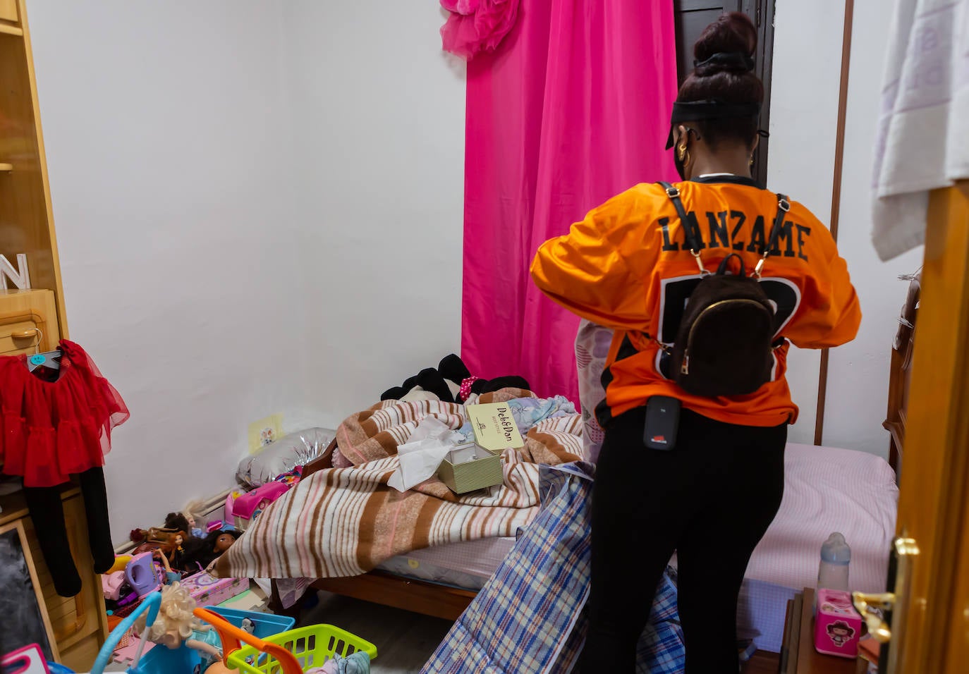 El juzgado ha concedido una semana más de plazo para que Diana Carolina, sus hijos de 5 años y 7 meses, y su pareja abandonen la vivienda en la que residen