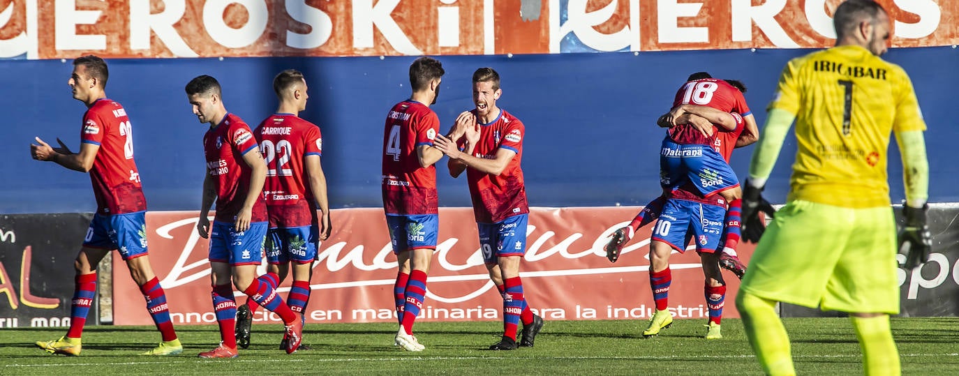 Los riojabajeños se sitúan líderes tras ganar al bloque navarro con un gol de Fran Sota