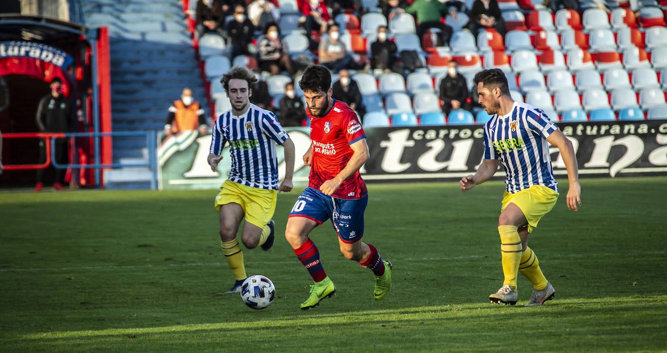 Los riojabajeños se sitúan líderes tras ganar al bloque navarro con un gol de Fran Sota