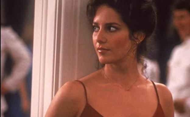 Debra Winger, en 'Oficial y caballero'.