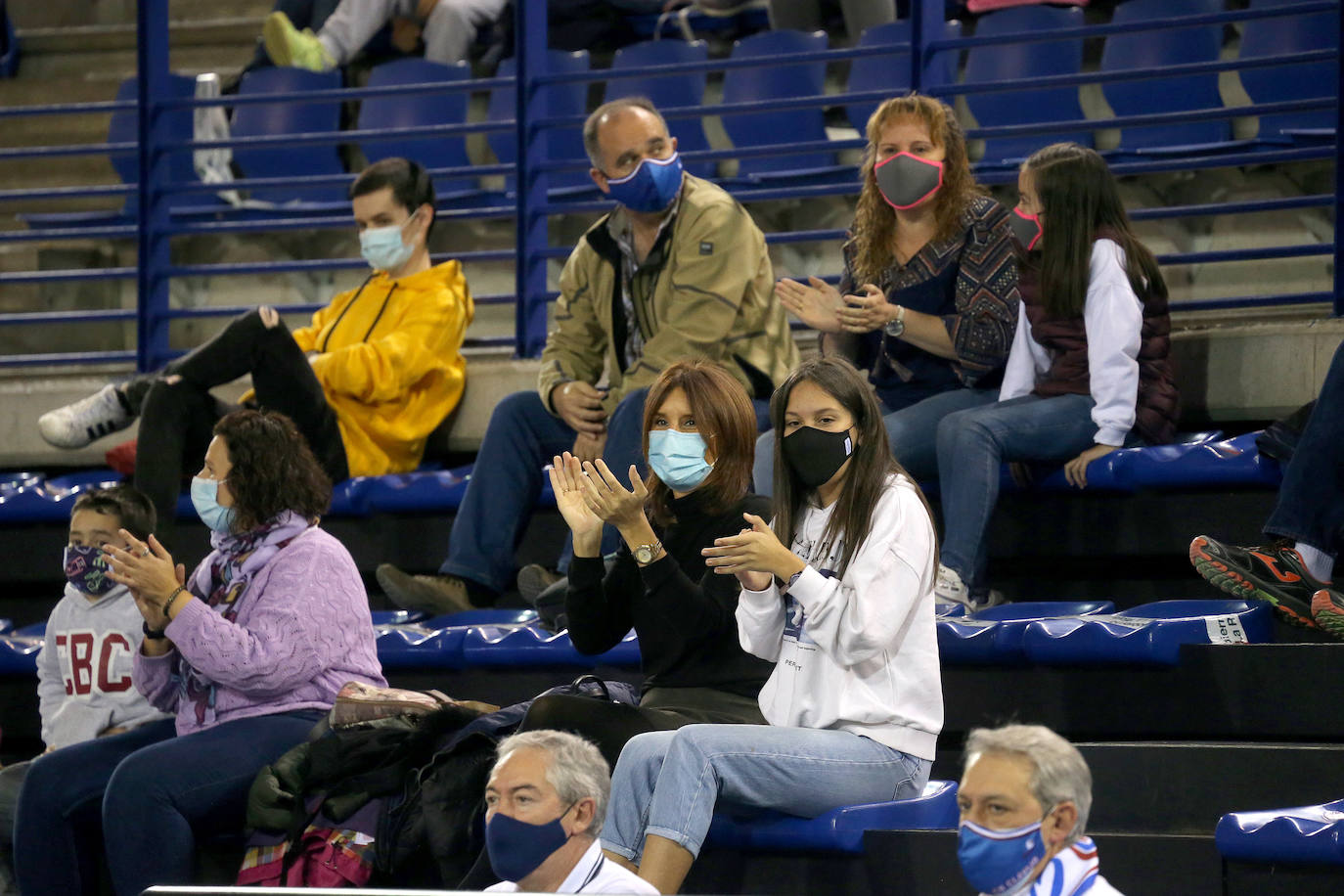 Las mejores imágenes del encuentro disputado en el Palacio de los Deportes de Logroño entre los hombres de Jenaro Díaz y el equipo asturiano.