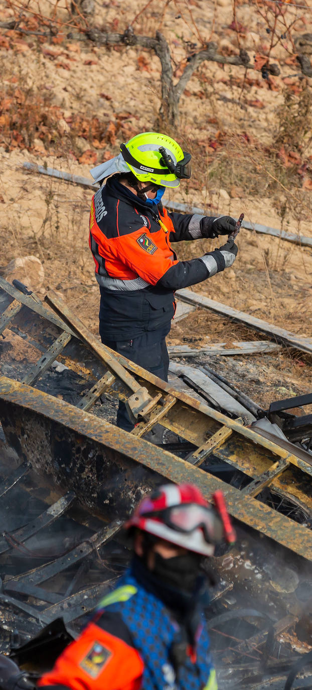 En este terrible suceso, los bomberos han tardado cinco horas en hallar el cuerpo de la víctima