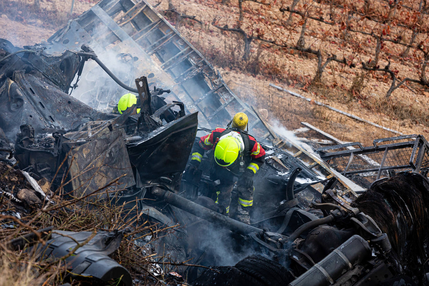 En este terrible suceso, los bomberos han tardado cinco horas en hallar el cuerpo de la víctima