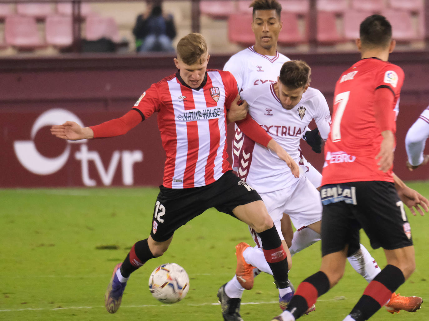 Los blanquirrojos consiguen su sexta victoria consecutiva