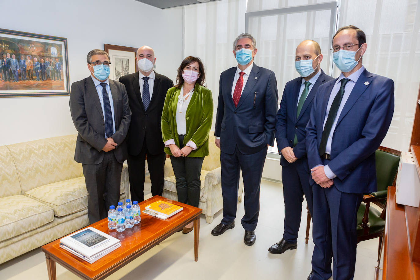 Visita de la presidenta del Gobierno de La Rioja a la nueva sala de vistas del Juzgado de Violencia sobre la Mujer.