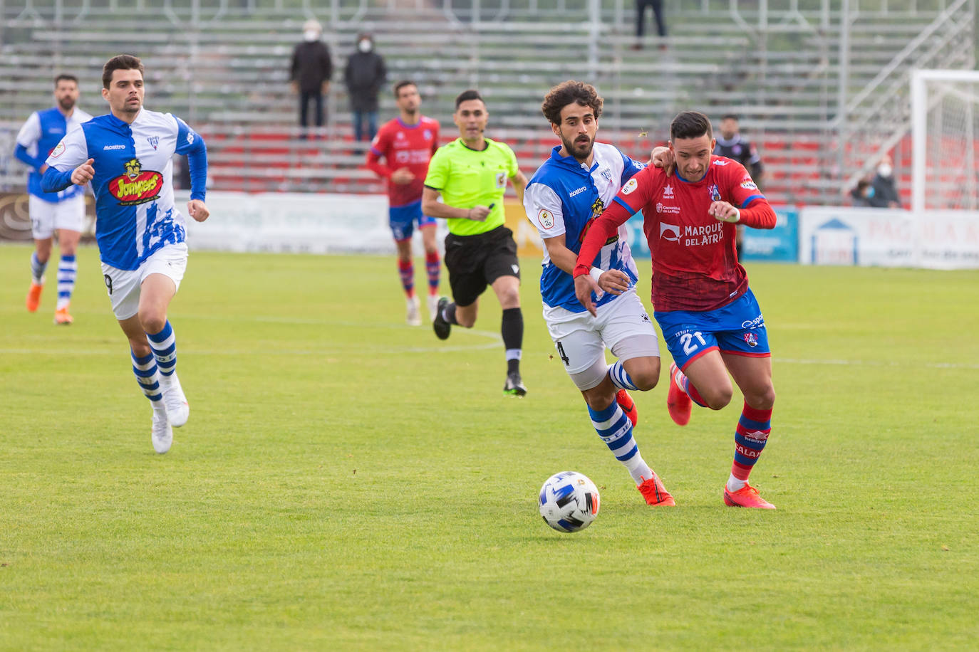 Los riojabajeños han ganado al Ejea con un gol de Cristian. 