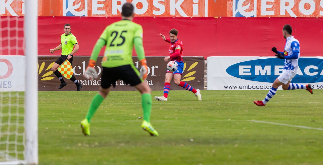 Los riojabajeños han ganado al Ejea con un gol de Cristian. 