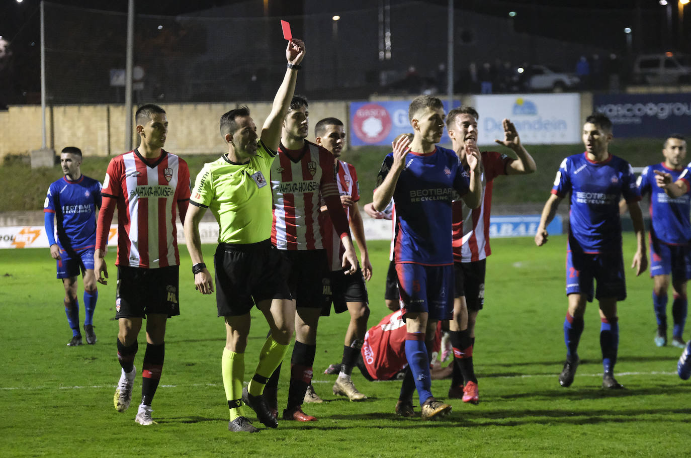 Los blanquirrojos se despiden de la Copa tras perder contra el Amorebieta.