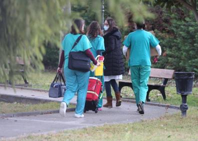 Imagen secundaria 1 - Javier y Julia hacen historia frente al COVID en Haro
