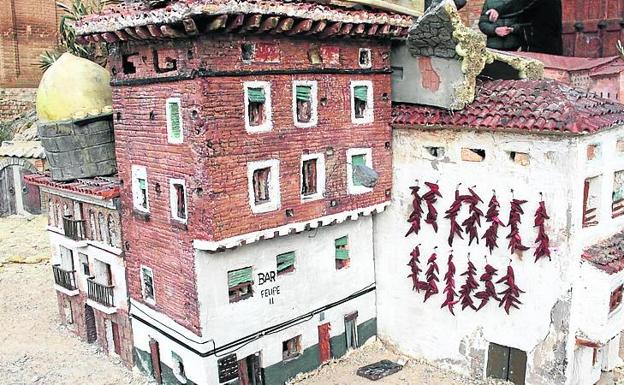 Una de las novedades es el desaparecido caserón del Bar Felipe.