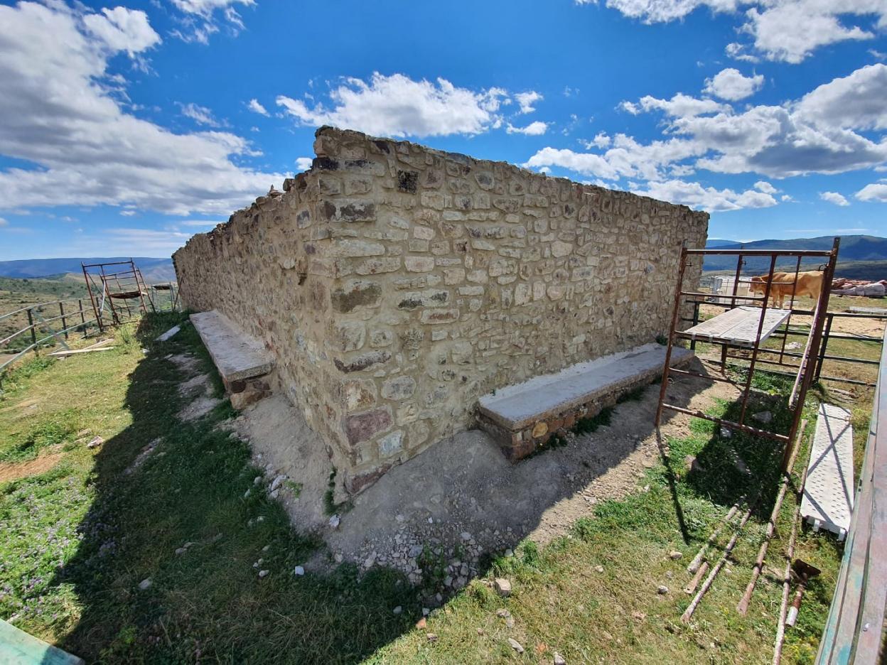 Ermita de Nuestra Señora del Cerro, en Muro en Cameros. 