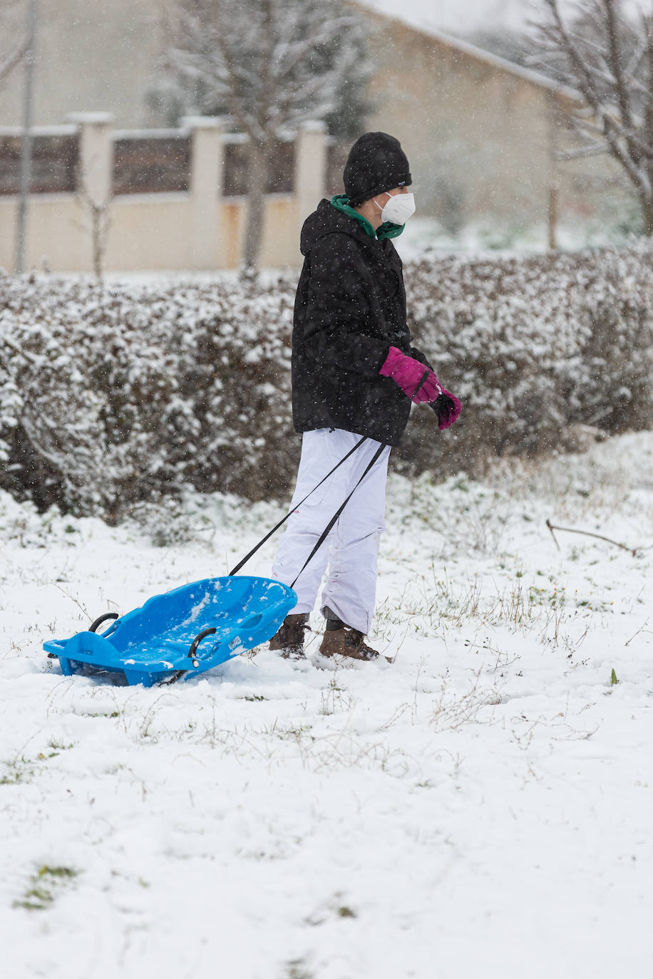 Fotos: Jornada de nieve en Uruñuela