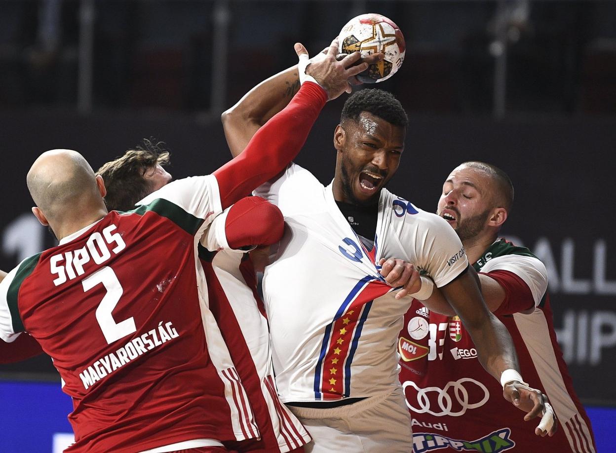 Delcio Pina ante Hungría, en el único partido de Cabo Verde en el Mundial. 