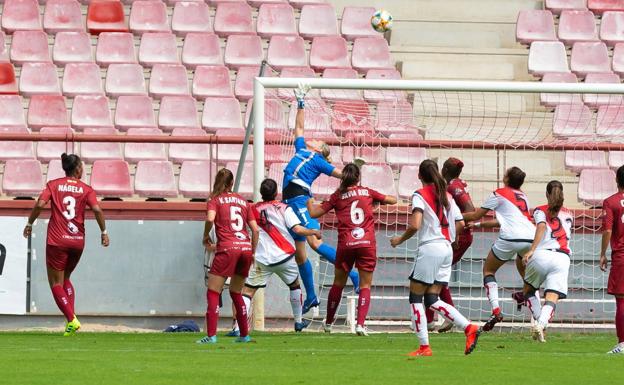 El EDF Logroño termina la primera vuelta con una nueva victoria