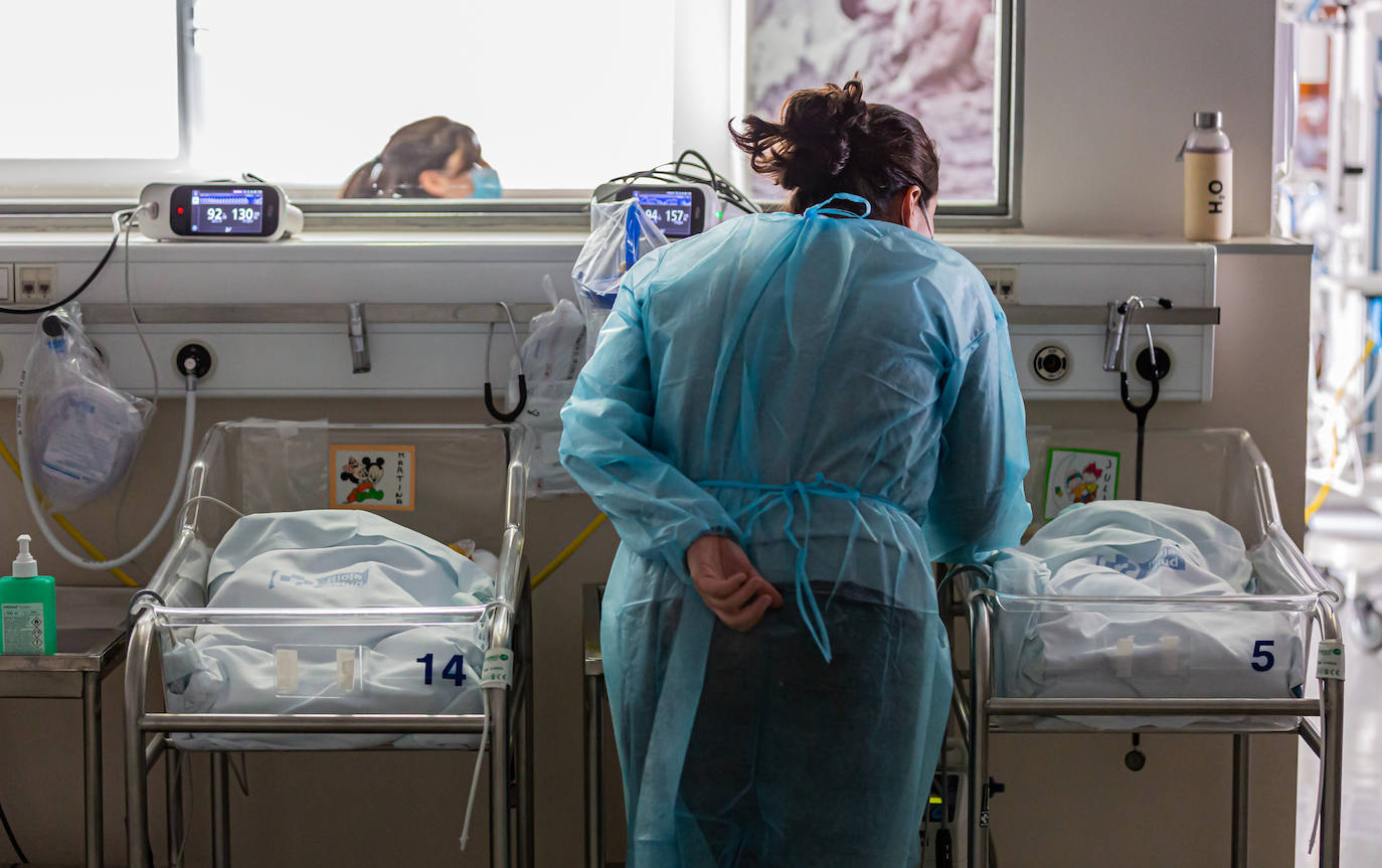 Fotos: Neonatología: en la UCI de los ángeles más frágiles