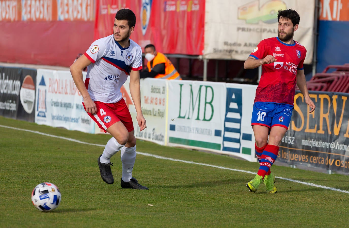 Fotos: Las imágenes del empate entre el Calahorra y la Mutilvera