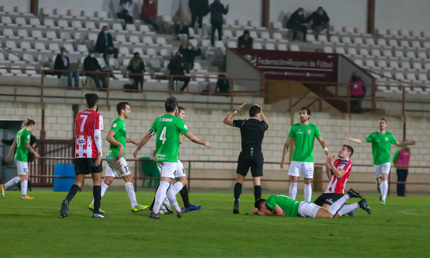 Fotos: El empate entre la SD Logroñes y el Haro, en imágenes