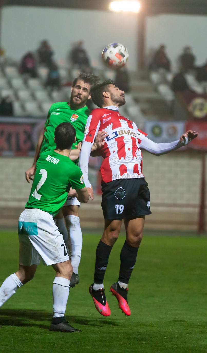 Fotos: El empate entre la SD Logroñes y el Haro, en imágenes