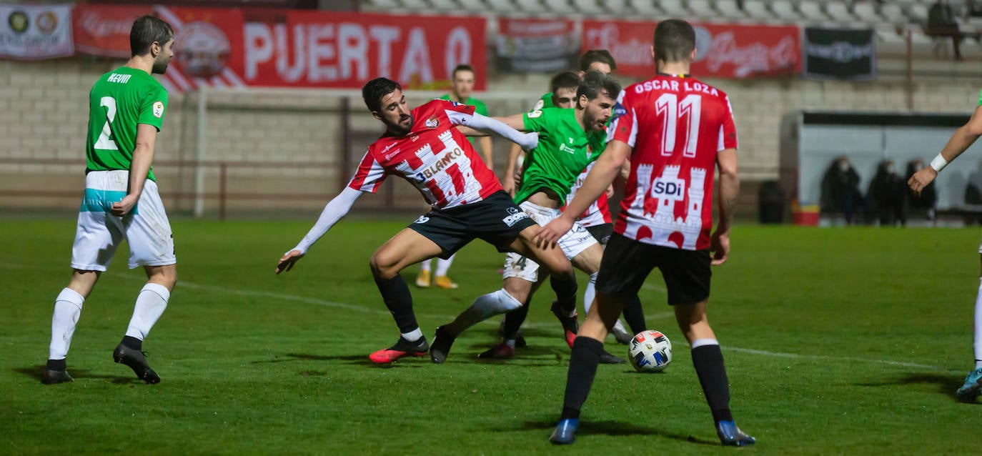 Fotos: El empate entre la SD Logroñes y el Haro, en imágenes