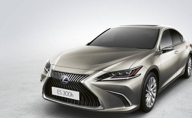 Confort, espacio y habitabilidad, las bazas del nuevo Lexus ES300h