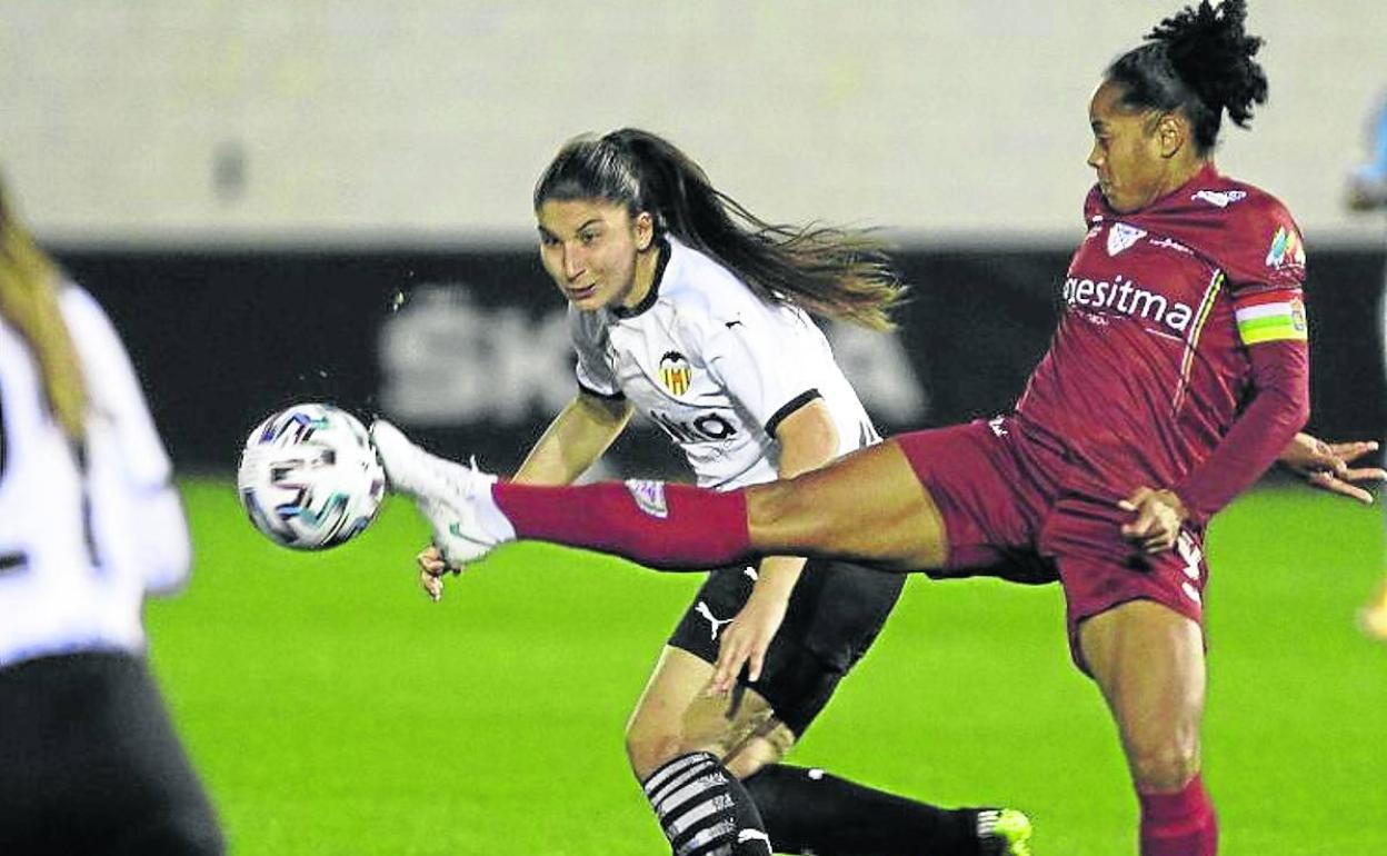 Jade ha vuelto a jugar con el EDF Logroño, pero no ha podido evitar la derrota riojana. 