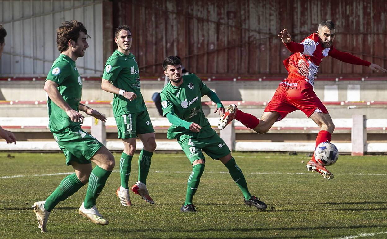 Un momento del partido del 24 de enero. 