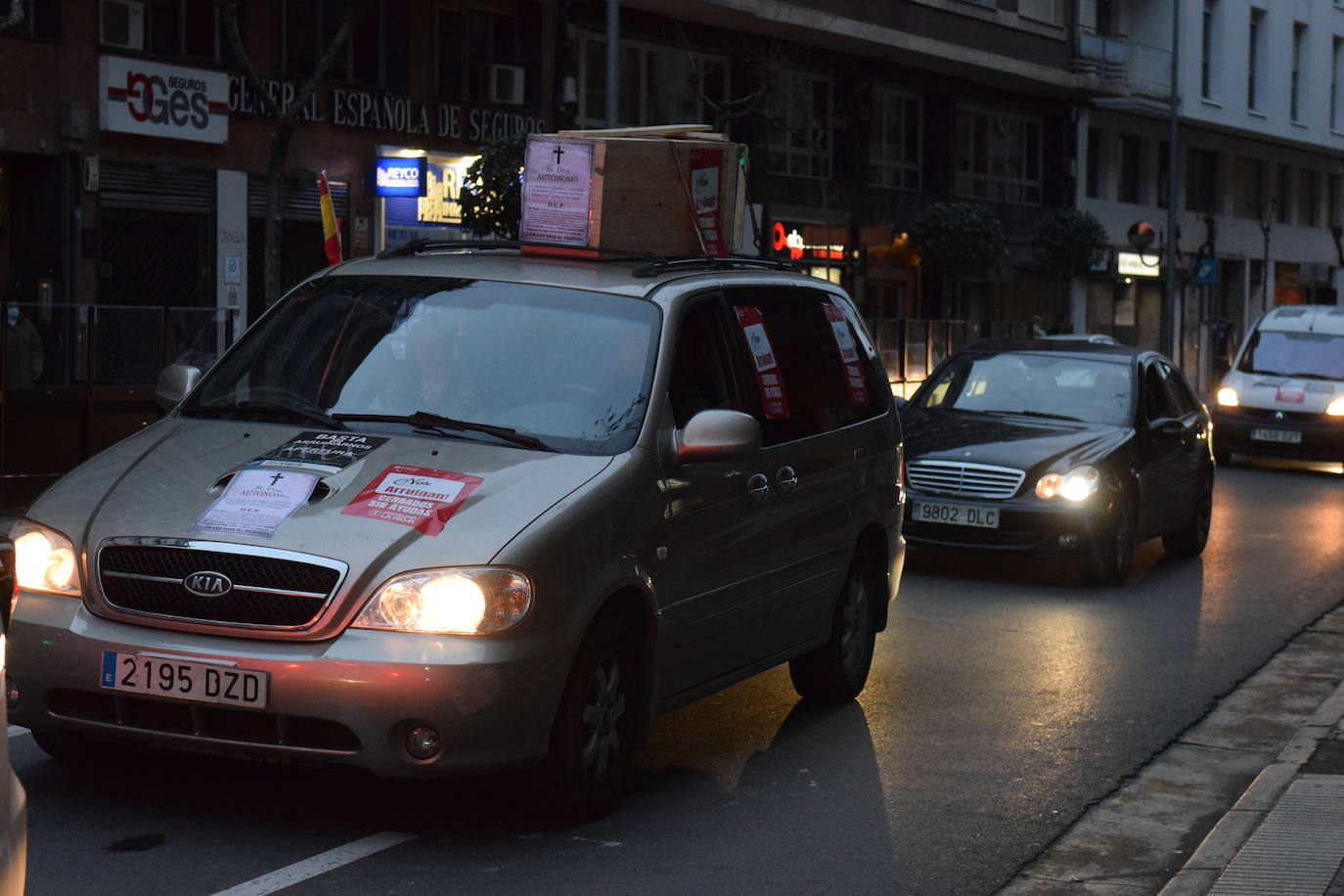 Fotos: Caravana de protesta en Logroño