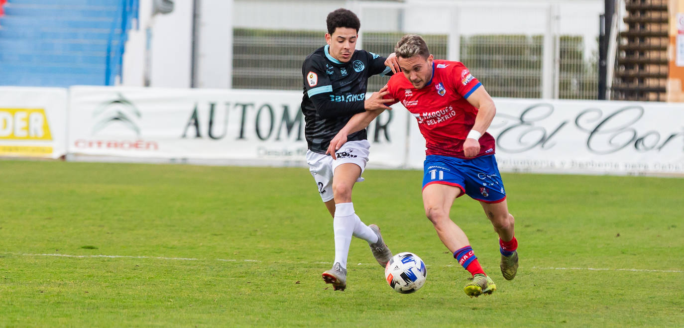 Fotos: Las imágenes del derbi entre el Calahorra y la SD Logroñés en La Planilla