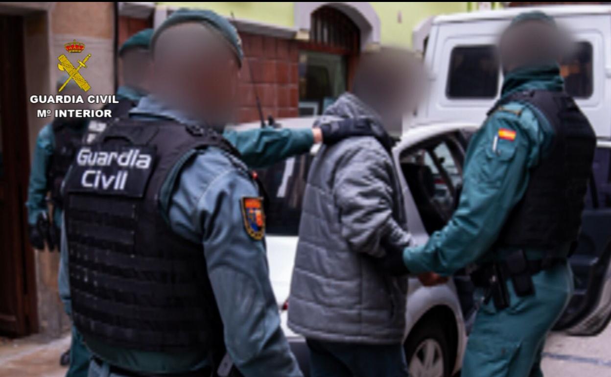 Detenido por el presunto atraco de un banco en Navarra un hombre que también actuaba en La Rioja