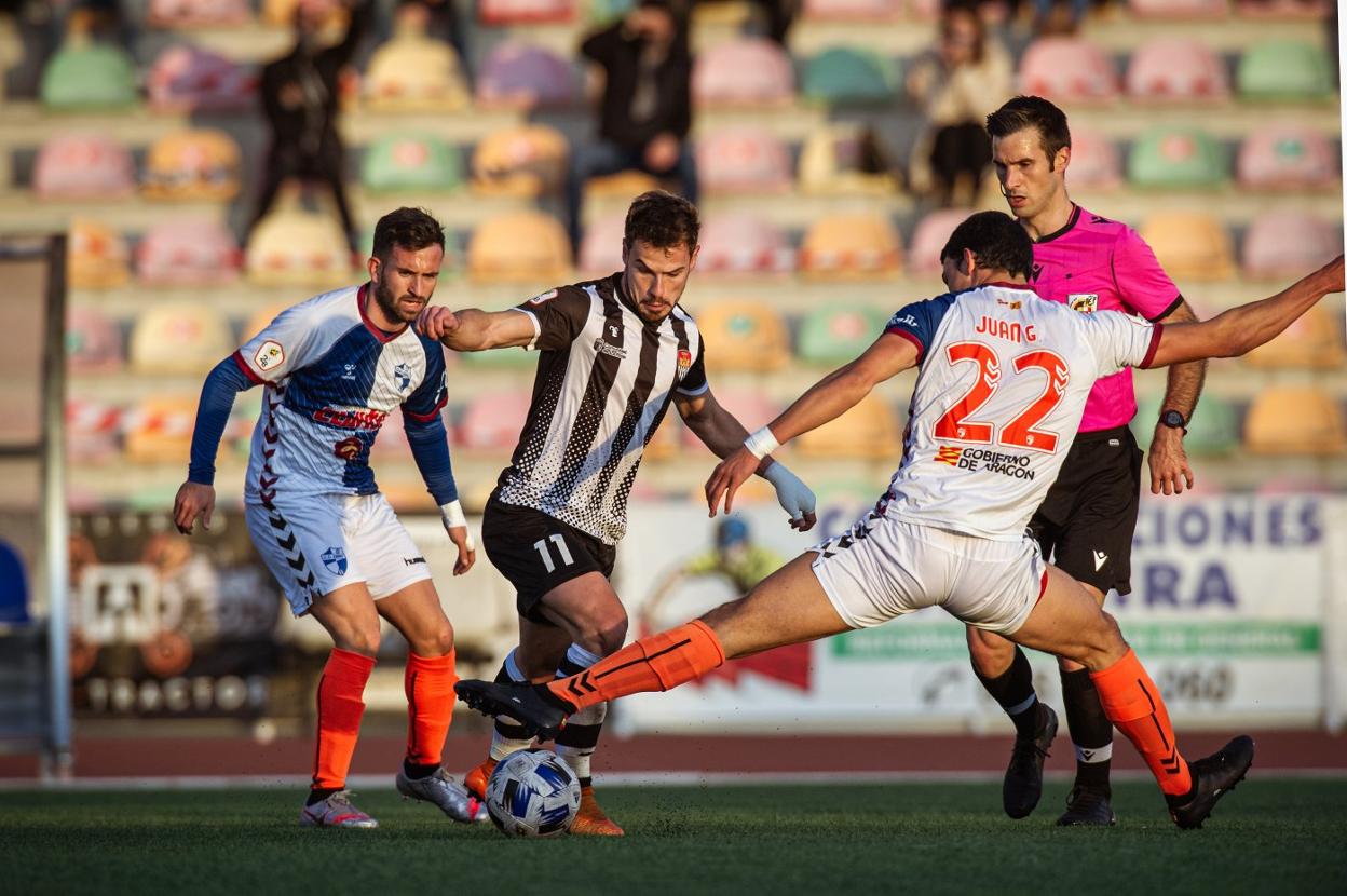 Lance del partido de la primera vuelta del Haro ante el CD Ebro. 