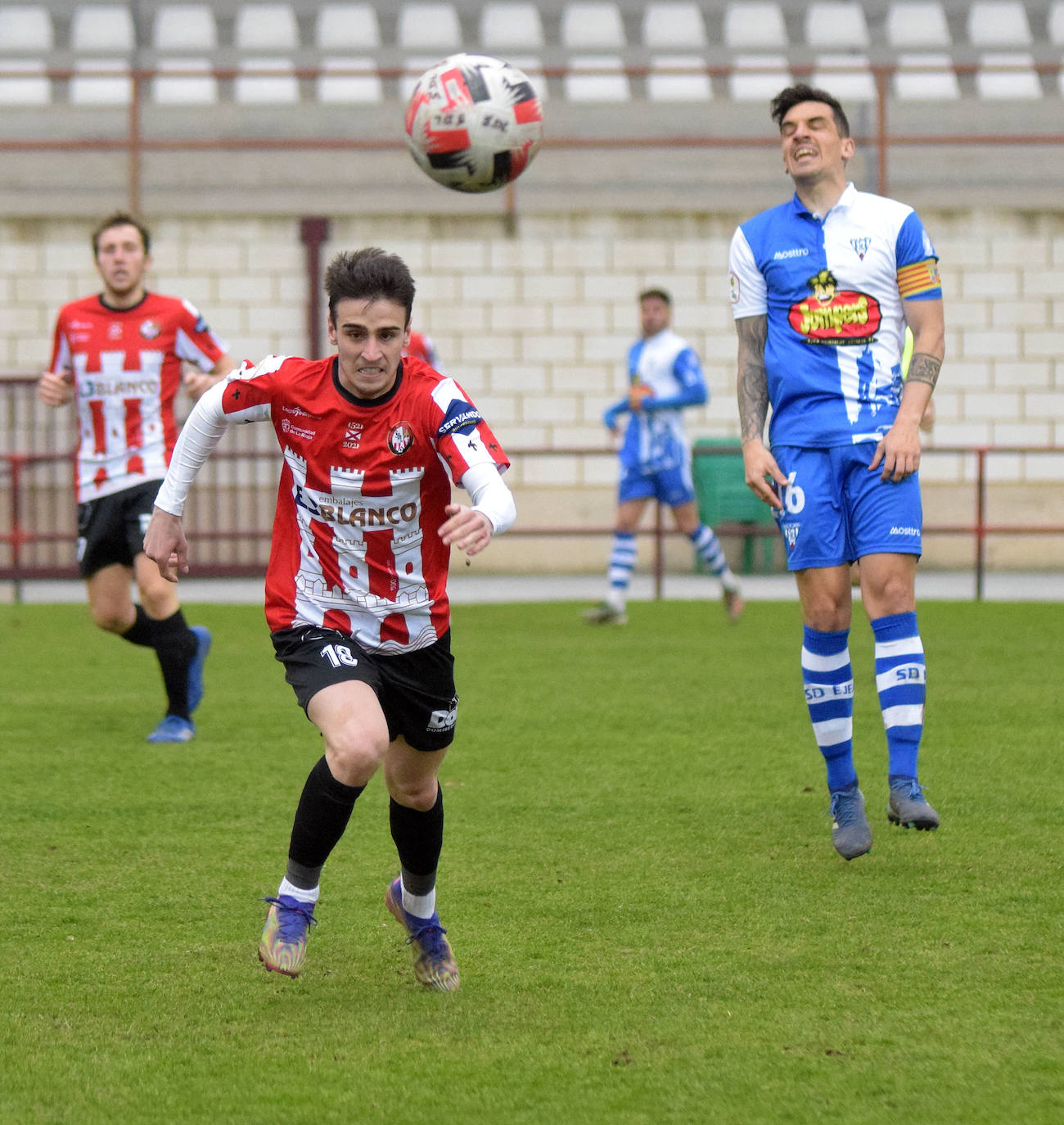 Fotos: Las imágenes de la victoria de la SD Logroñés ante el Ejea